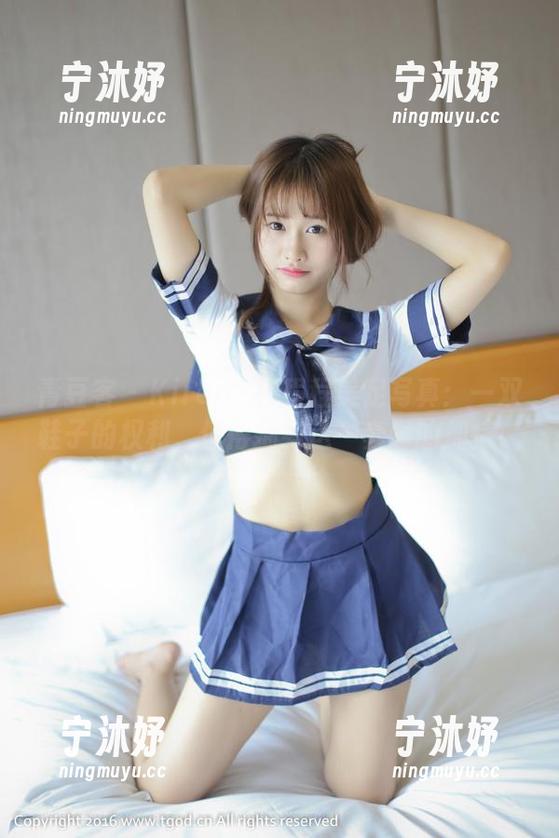 青豆客-Kiren_程程程 青豆客 - Kiren_程程程美足写真:一双鞋子的权利,值得拥有这一套图的加持!