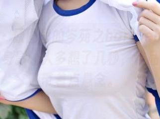 青豆客 – 原图里的岑苑之barbiebaby：护士的身影让人多想了几秒，作品淡淡地带着点悬念。