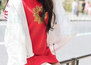 魅妍社 – 我在网盘下载了FoxYini孟狐狸的运动大片，结果脂肪也在悄悄跑起来了！